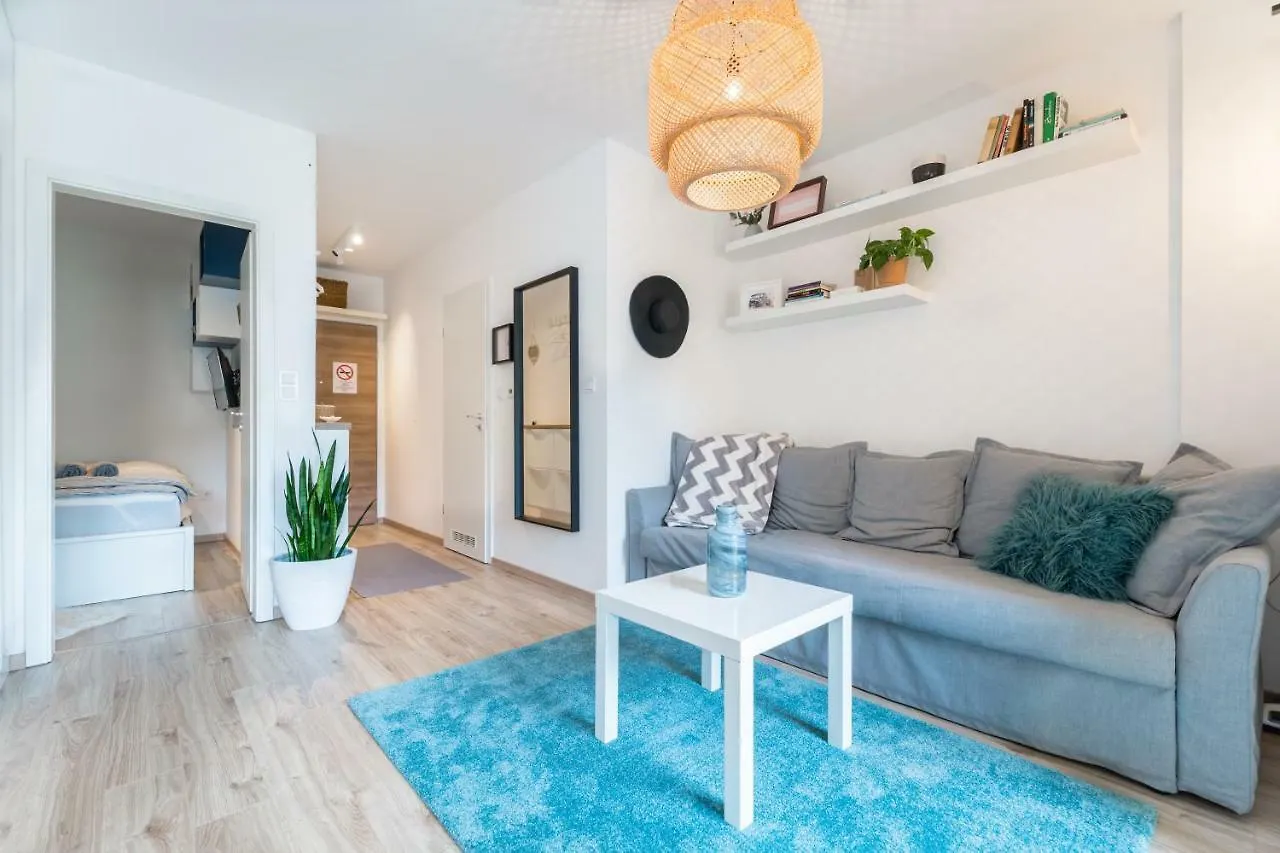Bpr Deluxe Glamour Apartment With Balcony Budapest